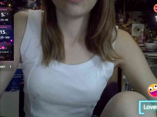 EvaaKisssss webcam