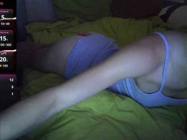 Model: EvaaKisssss