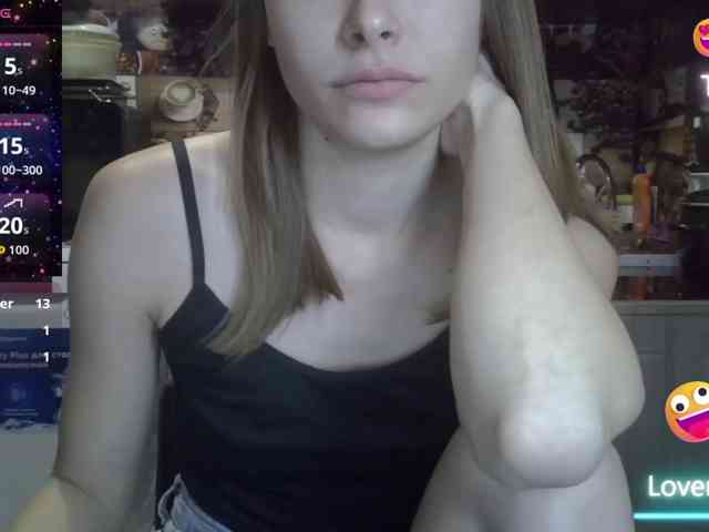 EvaaKisssss webcam