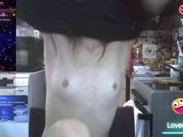 EvaaKisssss webcam