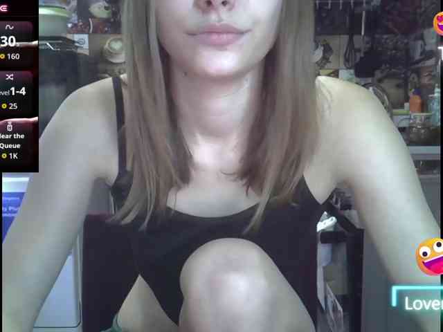 EvaaKisssss webcam