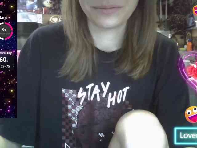 EvaaKisssss - Girl 
