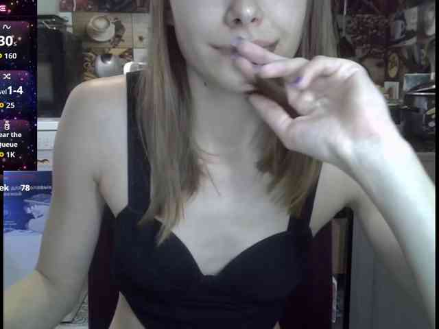 EvaaKisssss