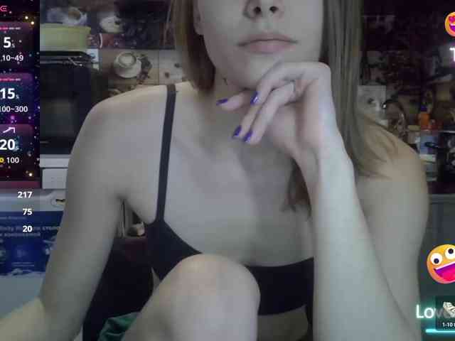 EvaaKisssss webcam