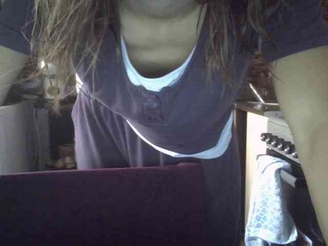 EvaaKisssss webcam