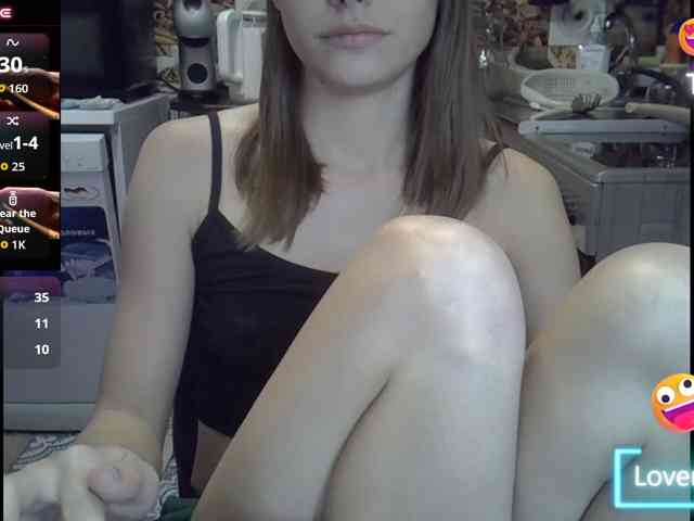 EvaaKisssss webcam