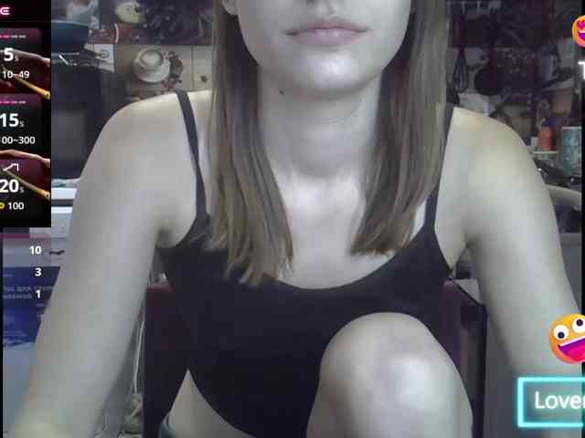 EvaaKisssss