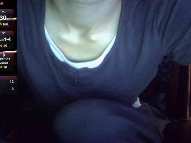 EvaaKisssss webcam