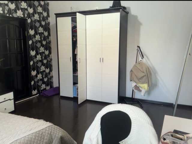 PricillaScrape live cam on BongaCams