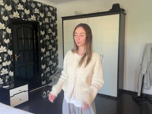 PricillaScrape live cam on BongaCams