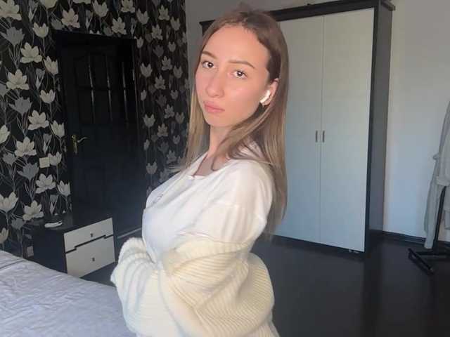 PricillaScrape live cam on BongaCams
