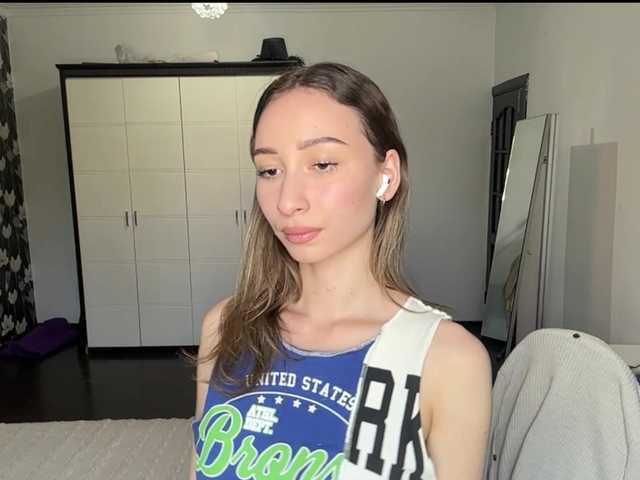 PricillaScrape live cam on BongaCams