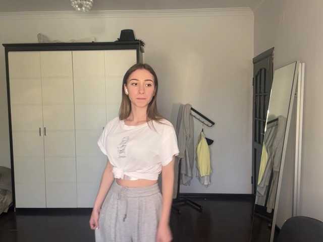 PricillaScrape live cam on BongaCams