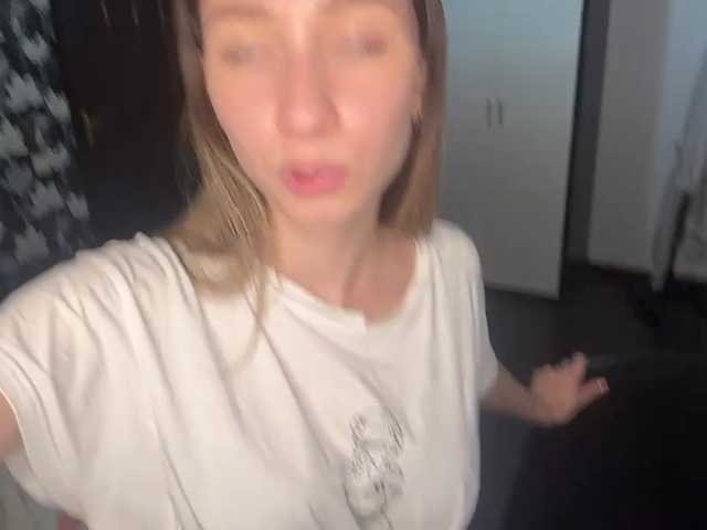 PricillaScrape live cam on BongaCams