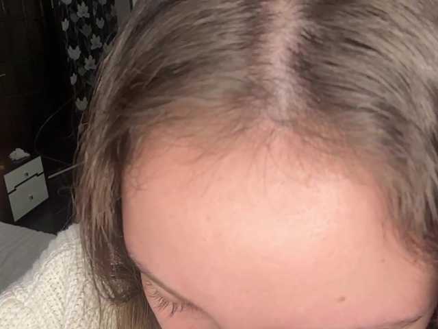 PricillaScrape live cam