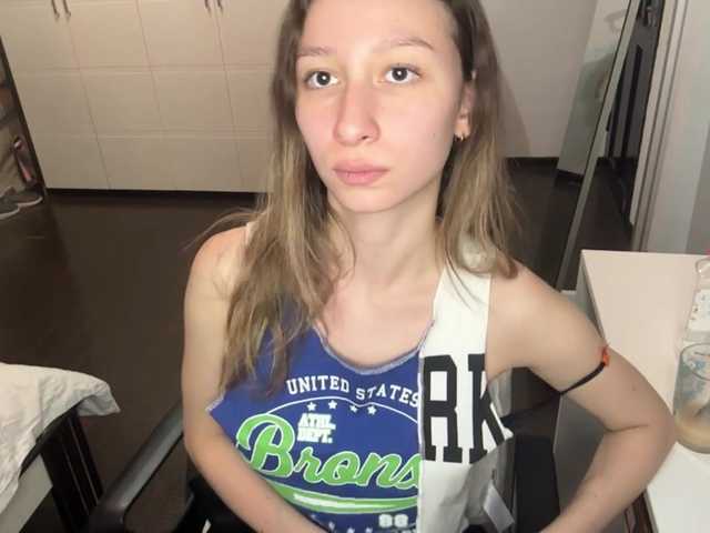 PricillaScrape live cam on BongaCams