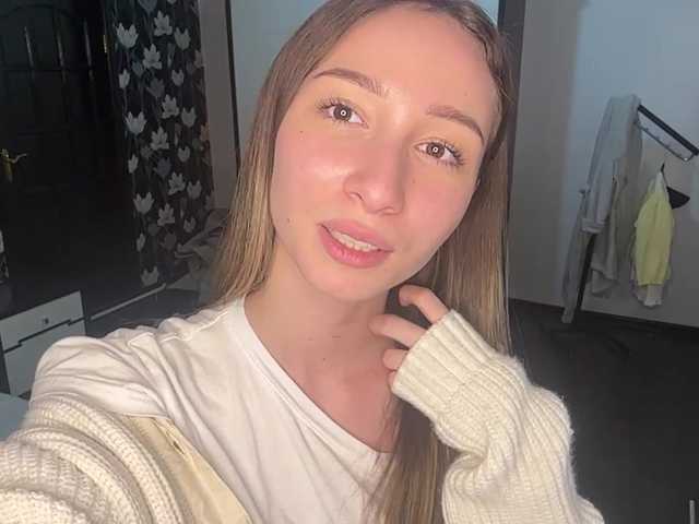 PricillaScrape live cam on BongaCams