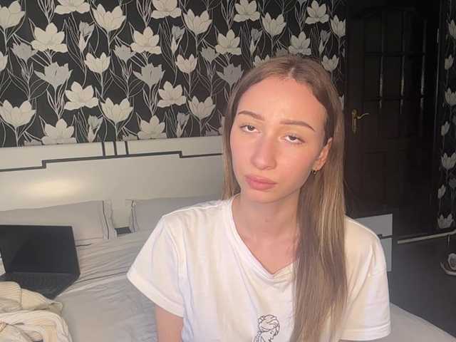 PricillaScrape live cam on BongaCams