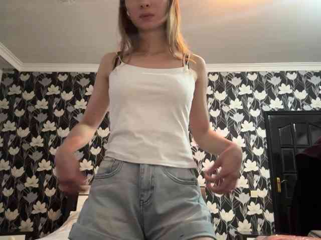 Model: PricillaScrape