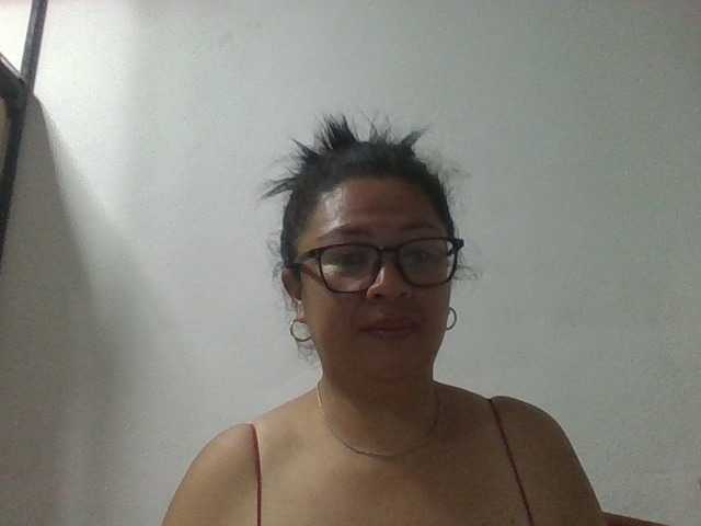 Babybou live cam on BongaCams