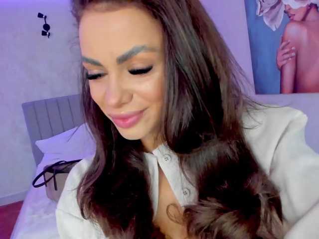 selenareeves live cam on BongaCams