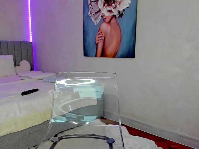 selenareeves live cam on BongaCams