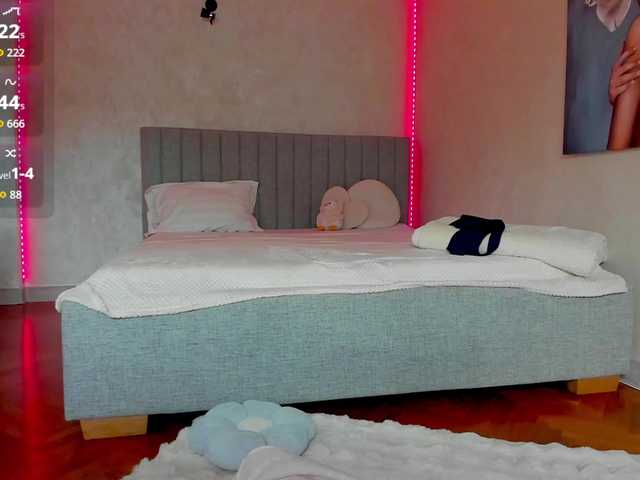 selenareeves live cam on BongaCams