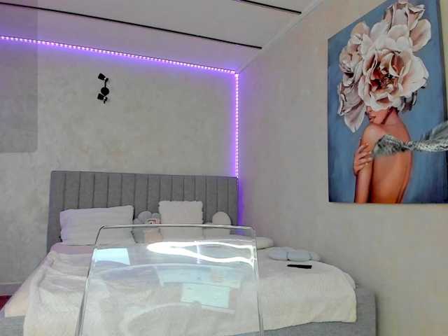 selenareeves live cam on BongaCams