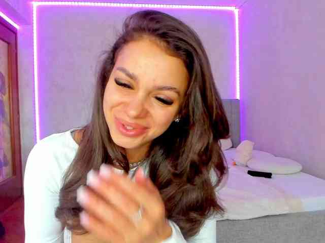 selenareeves selenareeves