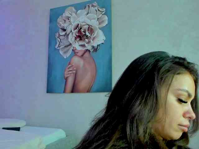 Model: Selenareeves