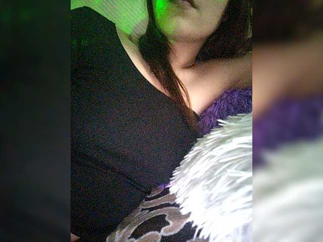 Xandra95012 live cam