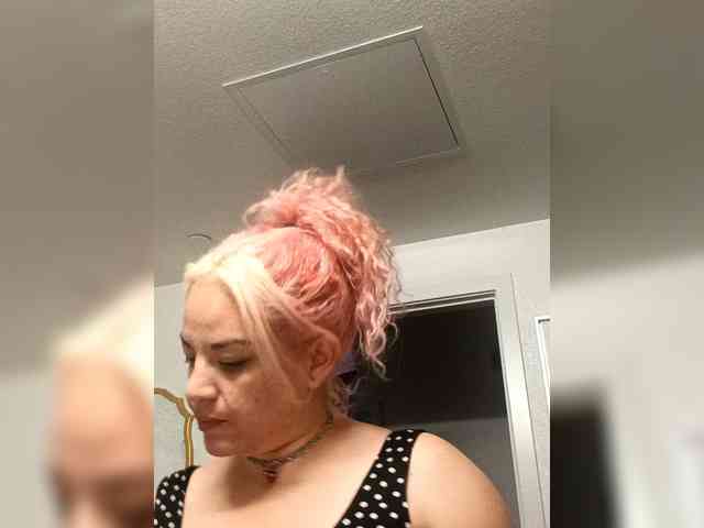 LollyGag webcam