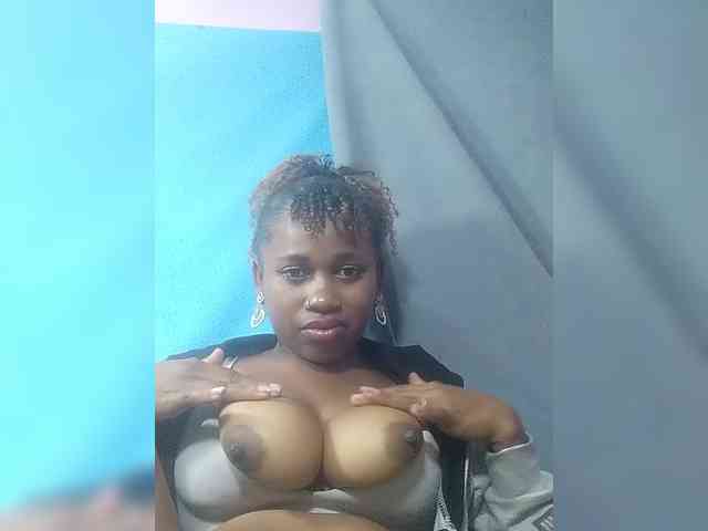 Laylla0377