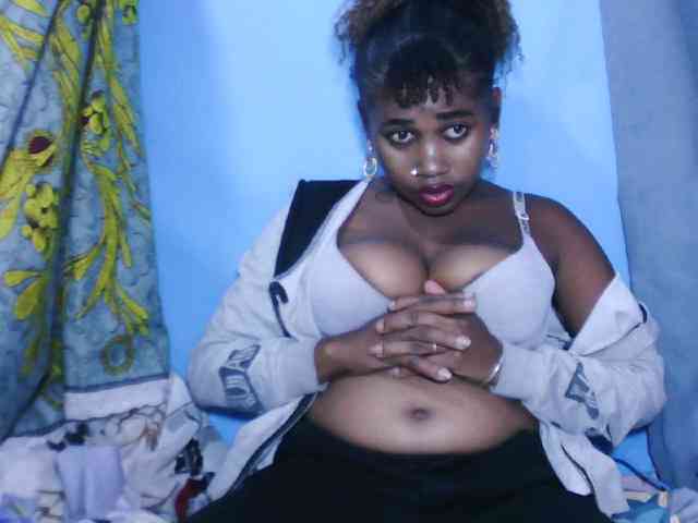 Laylla0377 webcam