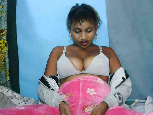 Laylla0377 webcam