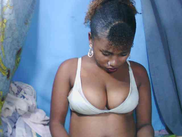 Laylla0377 webcam