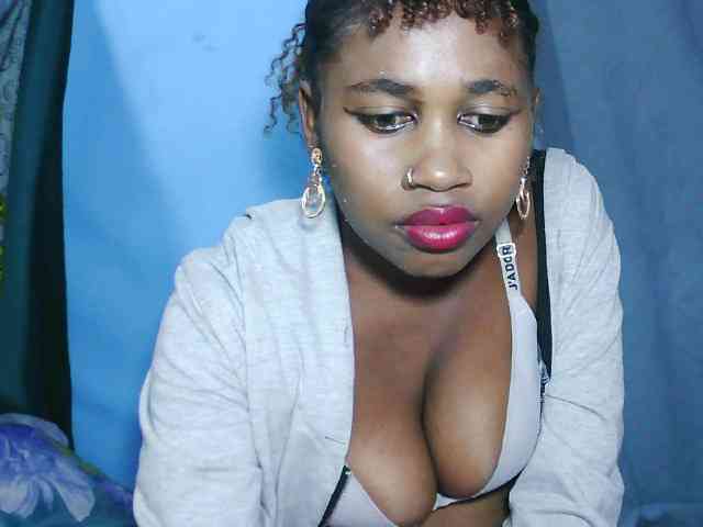 Laylla0377 webcam
