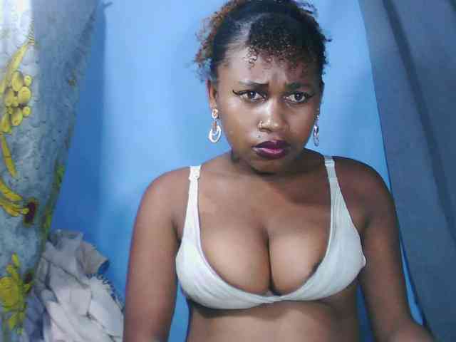 Laylla0377 webcam
