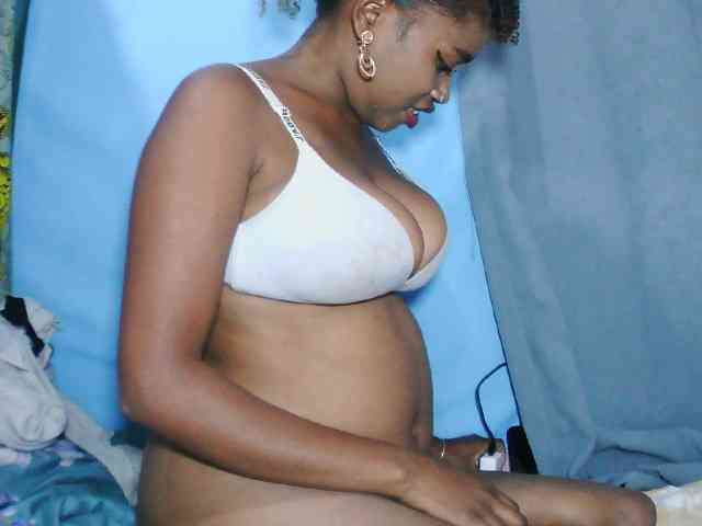 Laylla0377 webcam
