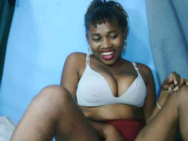 Laylla0377 webcam