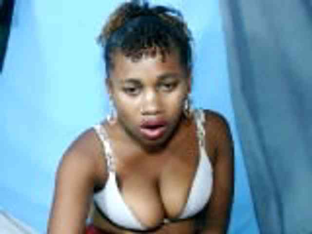 Laylla0377 webcam