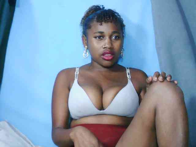 Laylla0377 webcam