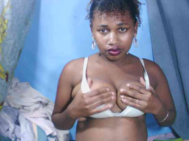 Laylla0377