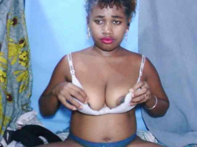 Laylla0377 webcam