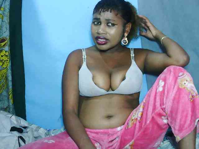 Laylla0377 webcam