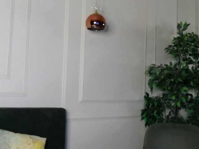 ArianaRhodes live cam on BongaCams