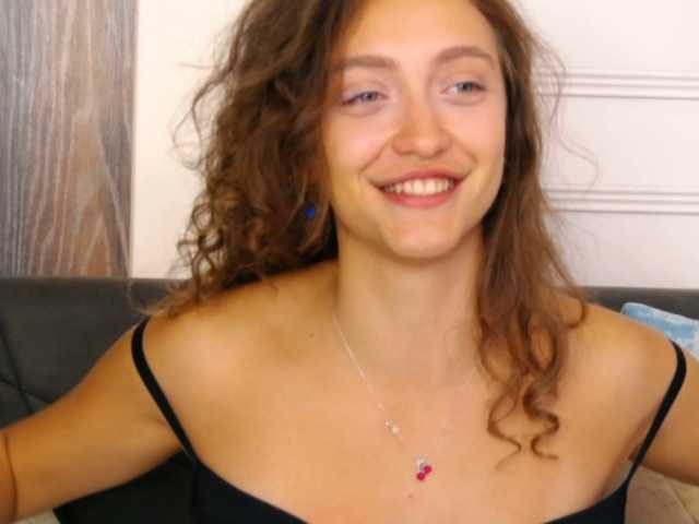 ArianaRhodes live cam on BongaCams