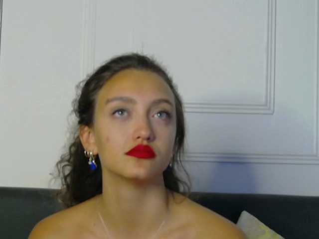 ArianaRhodes