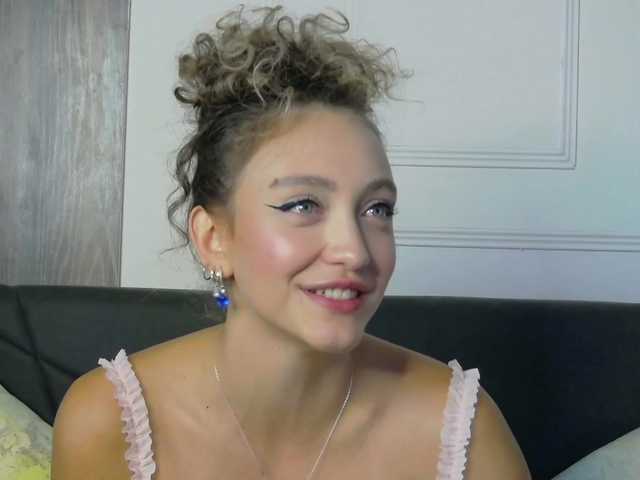 ArianaRhodes