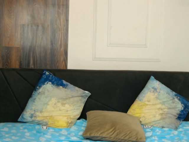 ArianaRhodes live cam preview